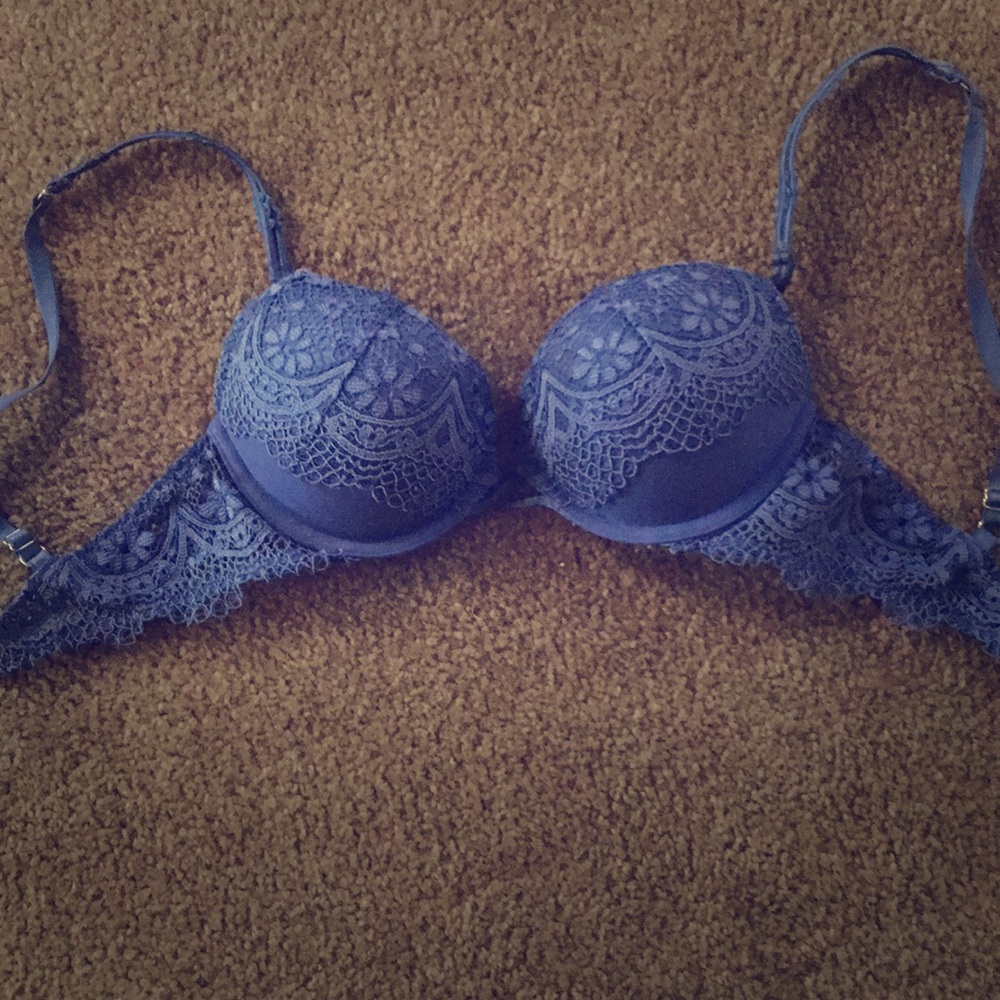 Navy Blue Victoria’s Secret bra size 32B.